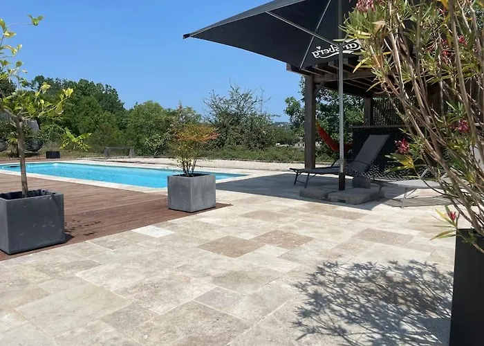 Villa Kevin Piscine, Pool House Et Petanque 6 A 8 Personnes